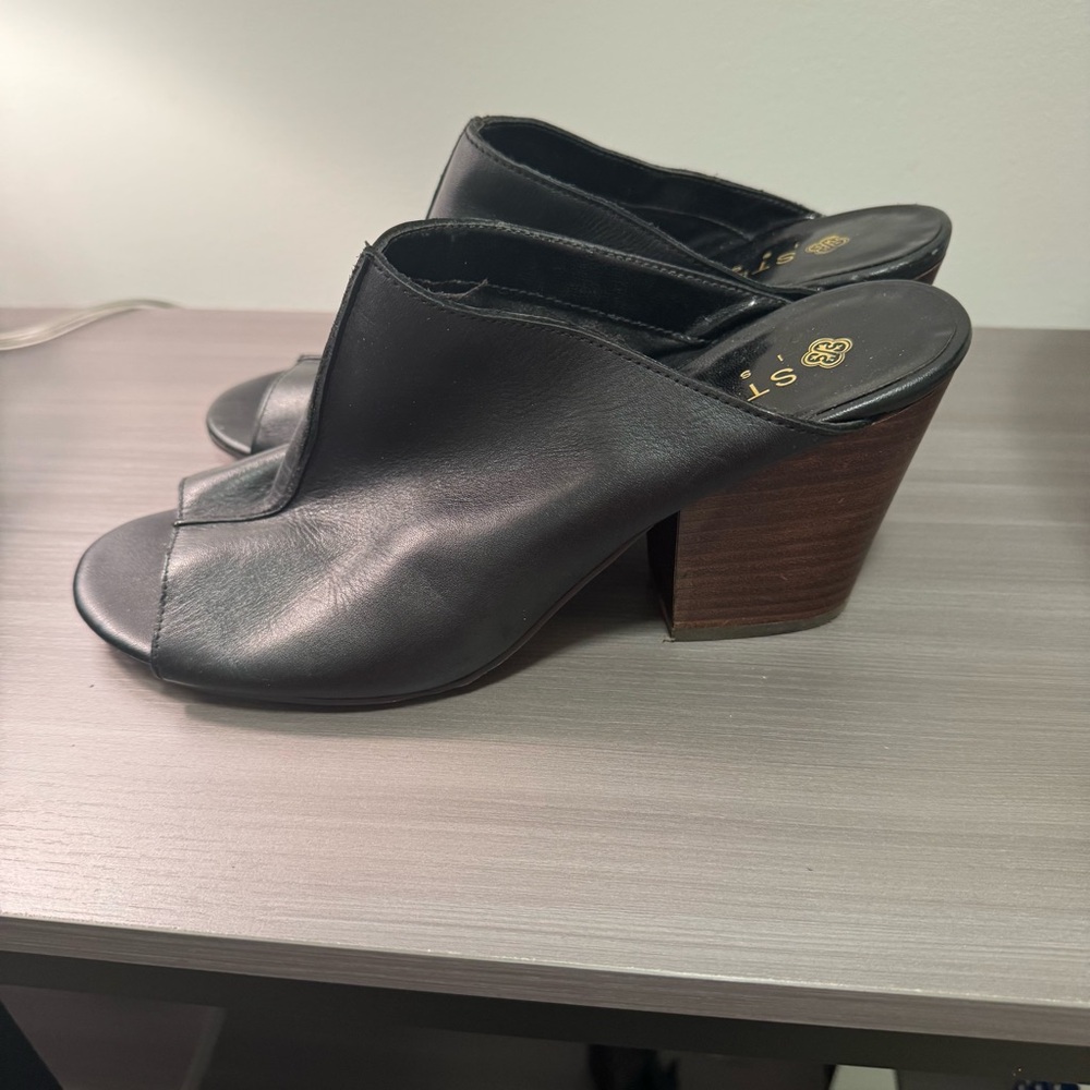 🖤 Studio Isola Black Leather Peep-Toe Mules — Size 9
